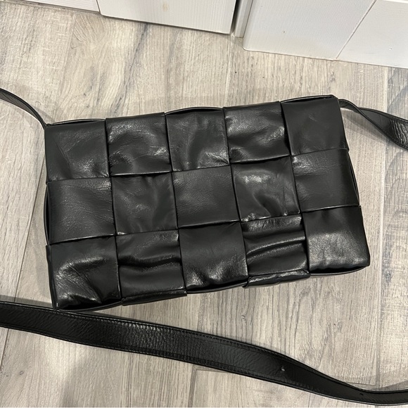 SOLD Brand New Bottega Veneta Cassette Leather Crossbody Bag - Picture 8 of 8